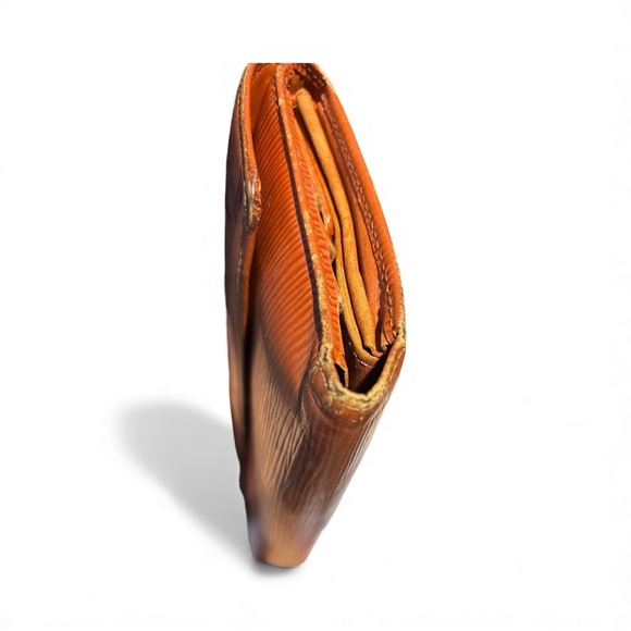 Louis Vuitton Epi Trifold Wallet – Kenyan Fawn (1995) - Picture 9 of 10